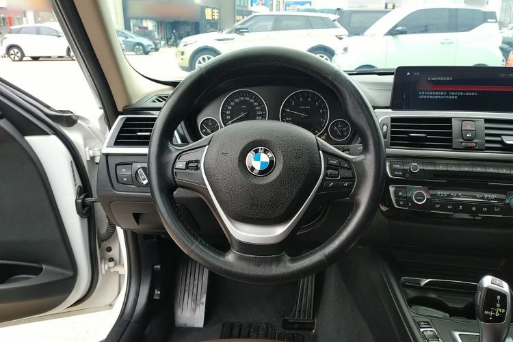 Used BMW 3 Series 2019 320Li Fashion Model Steering Wheel