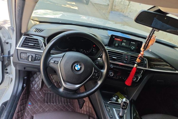 Used BMW 3 Series 2019 320Li Fashion Model Steering Wheel