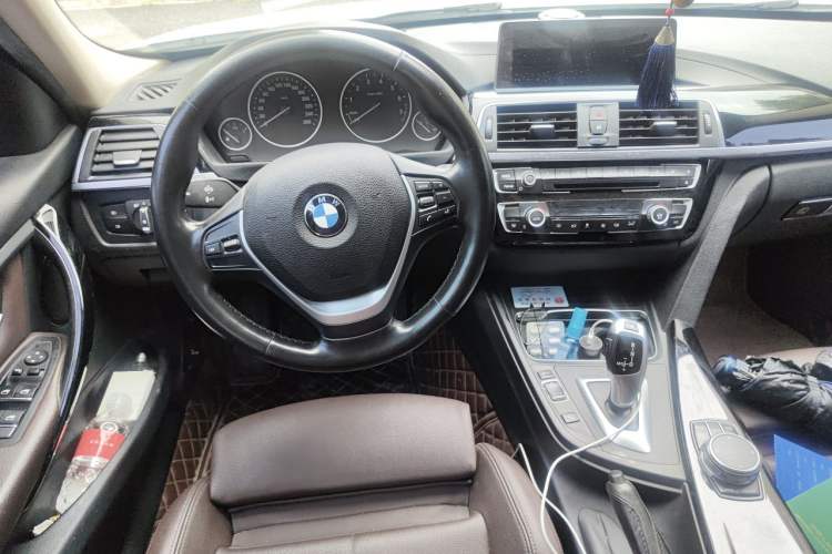 Used BMW 3 Series 2019 320Li Fashion Model Steering Wheel