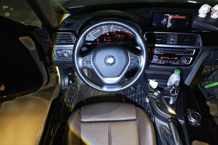 Used BMW 3 Series 2019 320Li Fashion Model Steering Wheel