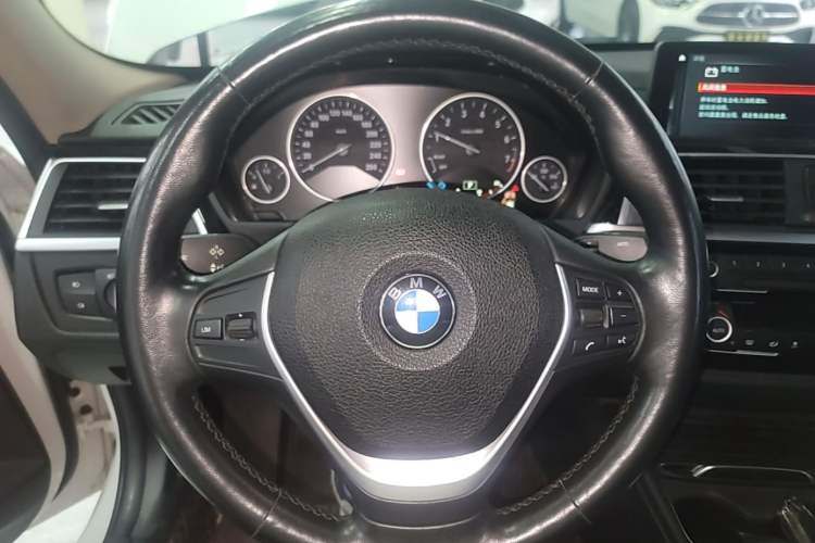 Used BMW 3 Series 2019 320Li Fashion Model Steering Wheel
