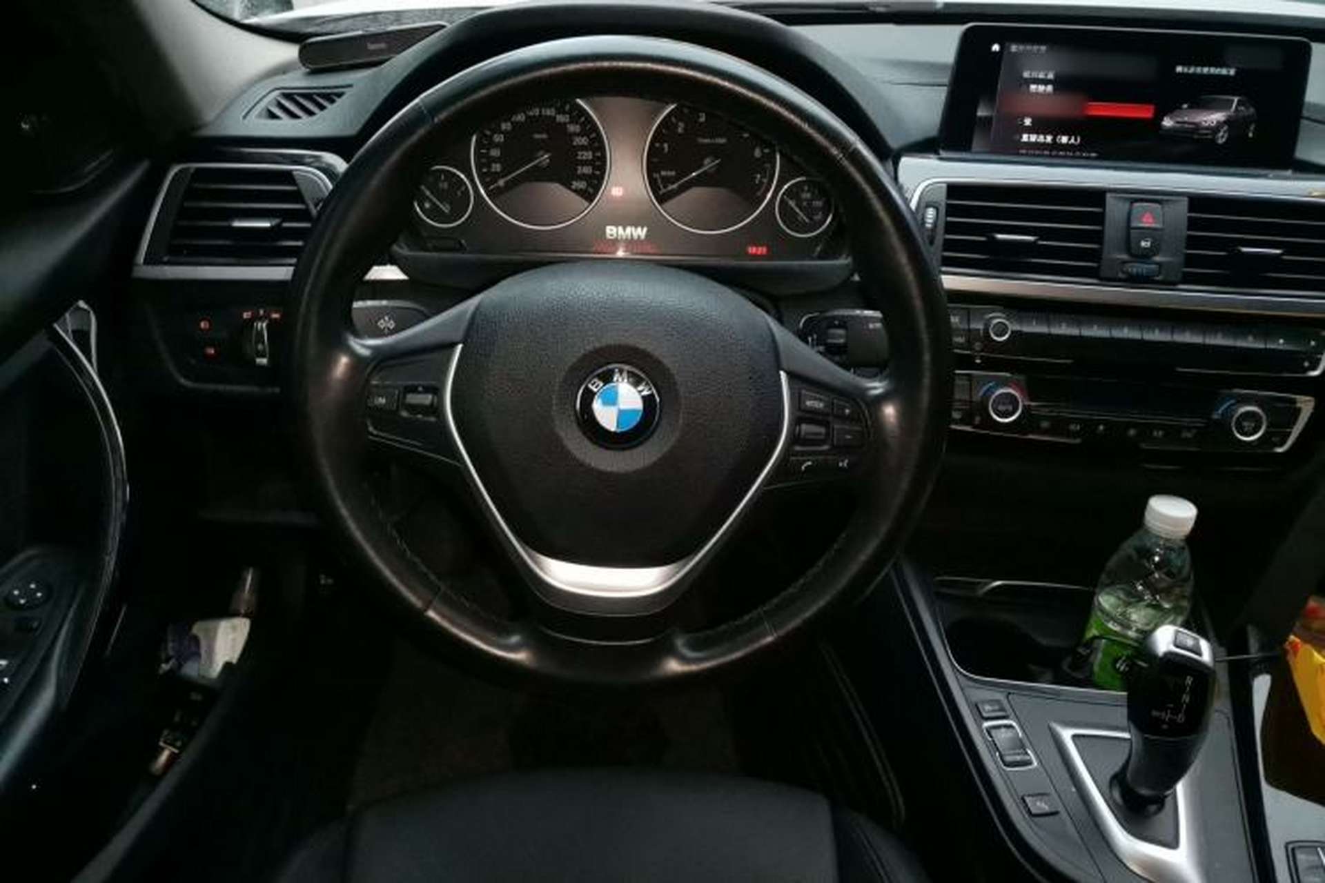 Used BMW 3 Series 2019 320Li Fashion Model Steering Wheel