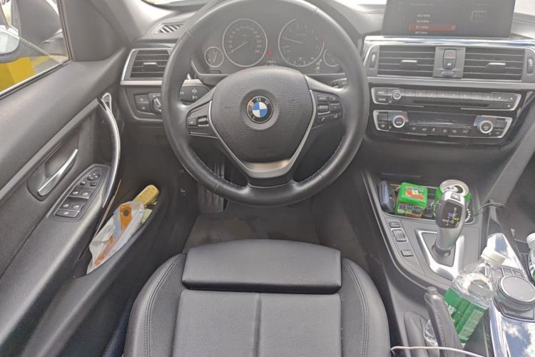 Used BMW 3 Series 2019 320Li Fashion Model Steering Wheel