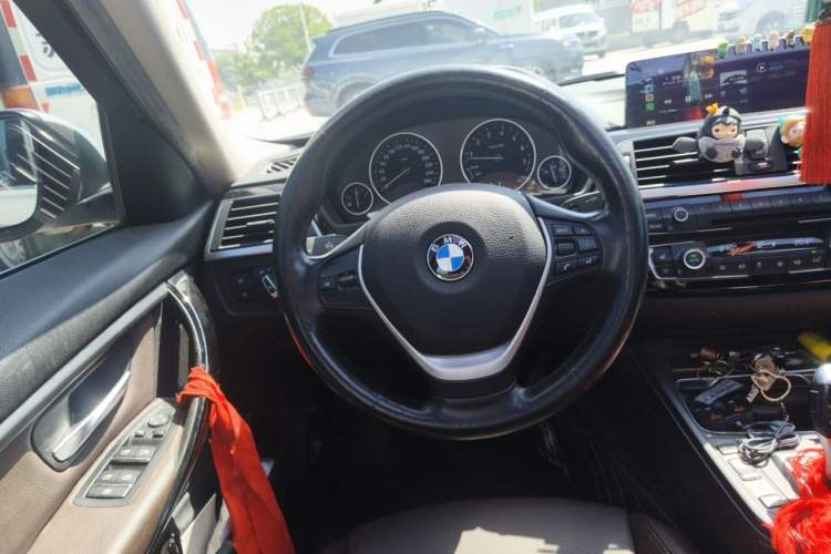 Used BMW 3 Series 2019 320Li Fashion Model Steering Wheel