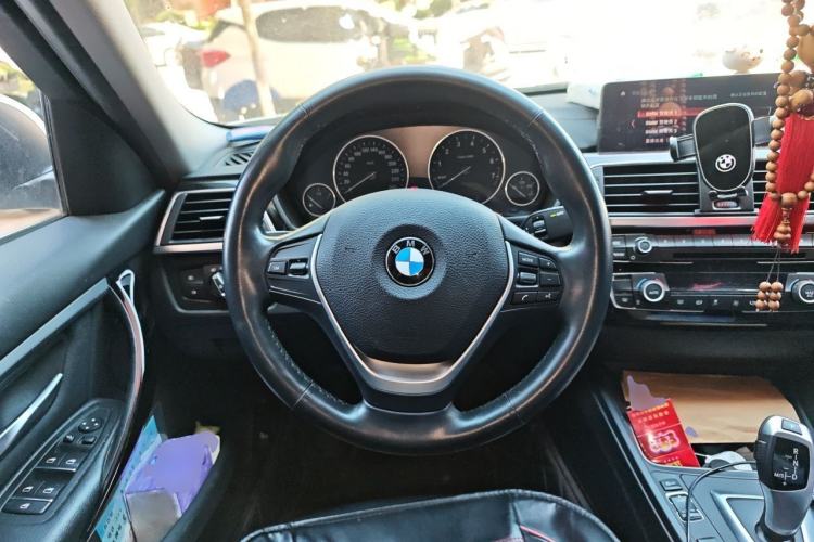 Used BMW 3 Series 2019 320Li Fashion Model Steering Wheel