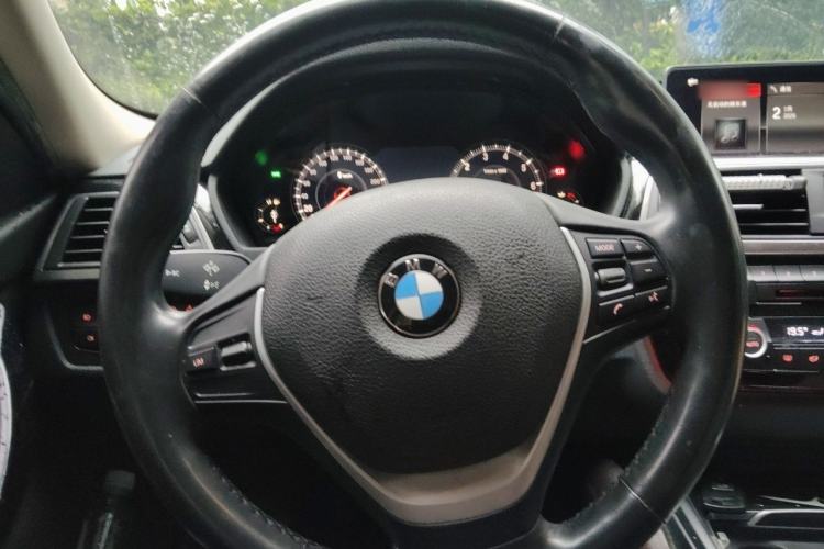 Used BMW 3 Series 2019 320Li Fashion Model Steering Wheel