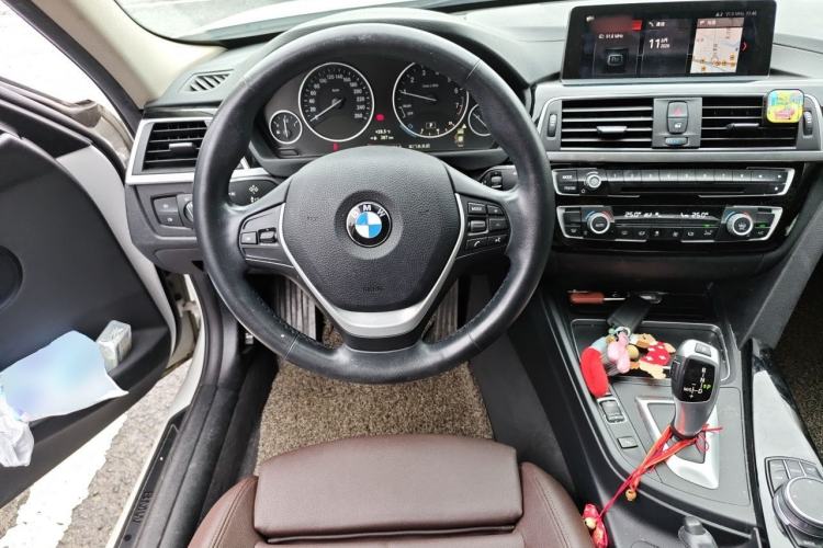 Used BMW 3 Series 2019 320Li Fashion Model Steering Wheel