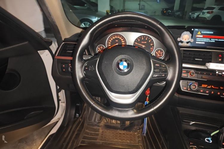 Used BMW 3 Series 2019 320Li Fashion Model Steering Wheel