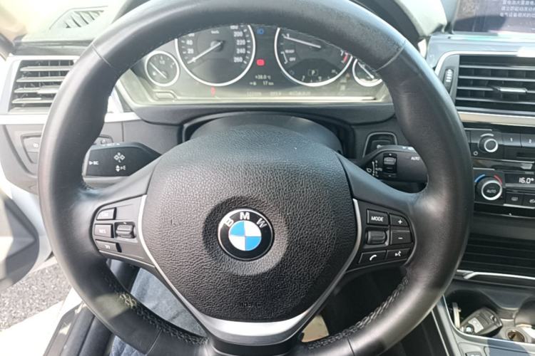 Used BMW 3 Series 2019 320Li Fashion Model Steering Wheel