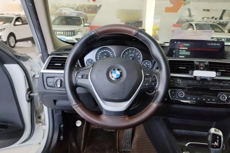 Used BMW 3 Series 2019 320Li Fashion Model Steering Wheel