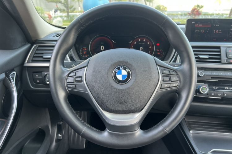 Used BMW 3 Series 2019 320Li Fashion Model Steering Wheel