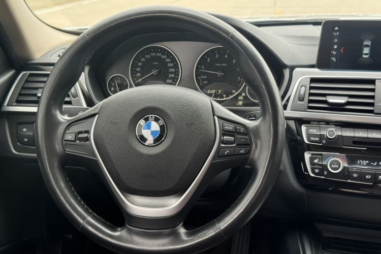 Used BMW 3 Series 2019 320Li xDrive Fashion Model Steering Wheel