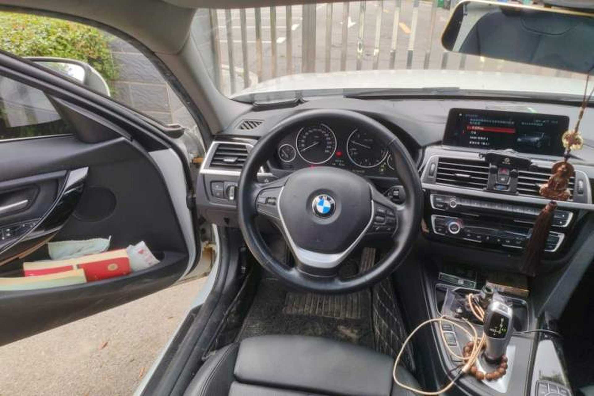 Used BMW 3 Series 2019 320Li Fashion Model Steering Wheel