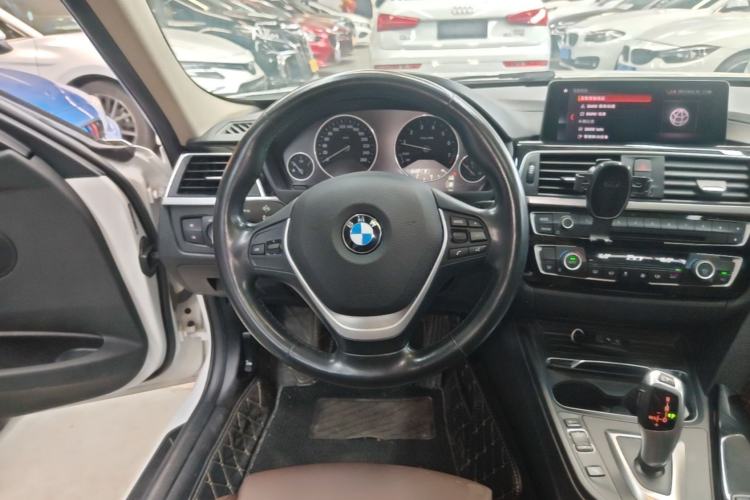 Used BMW 3 Series 2019 320Li Fashion Model Steering Wheel