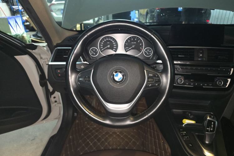 Used BMW 3 Series 2019 320Li Fashion Model Steering Wheel