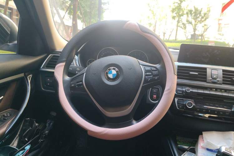 Used BMW 3 Series 2019 320Li Fashion Model Steering Wheel
