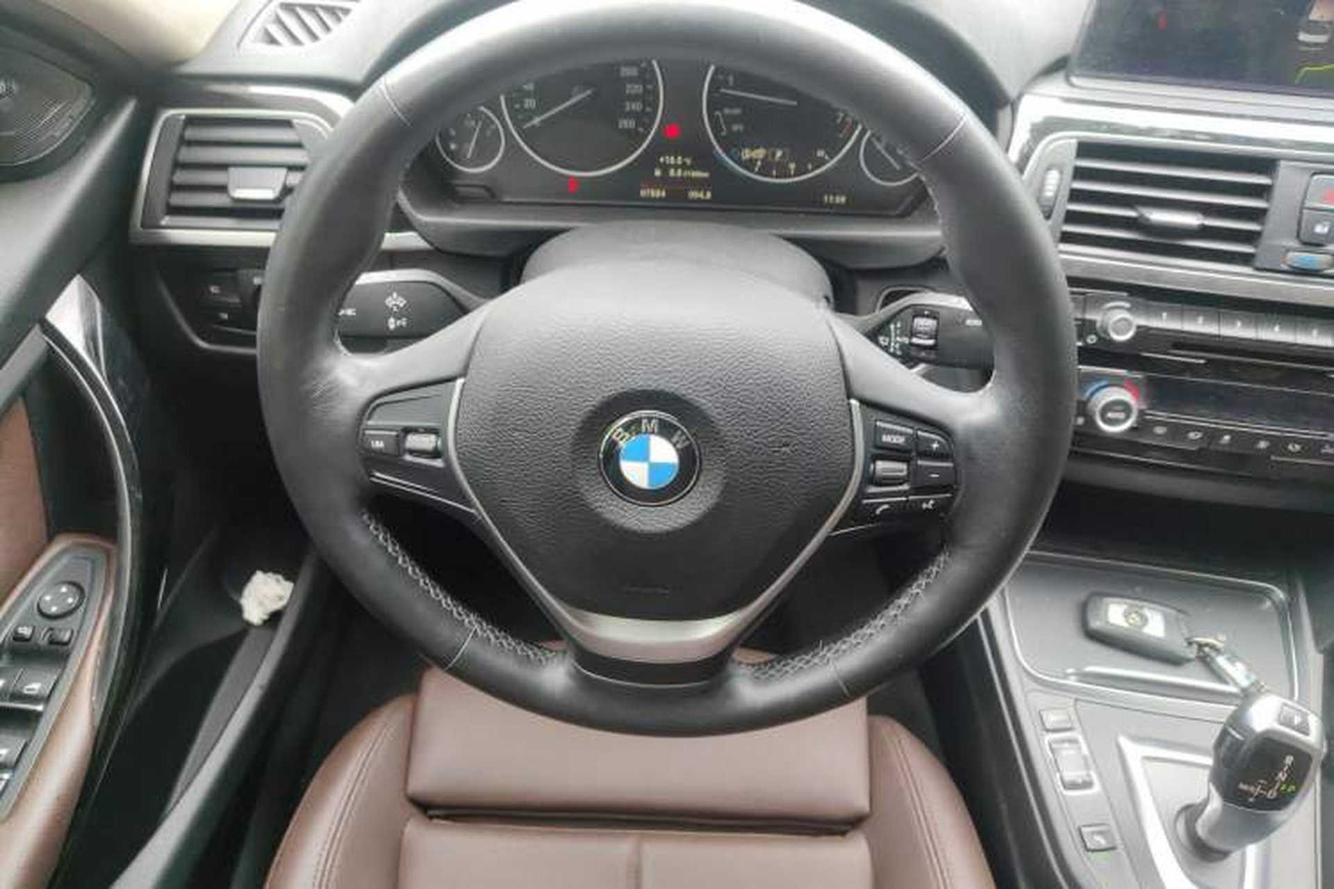 Used BMW 3 Series 2019 320Li Fashion Model Steering Wheel