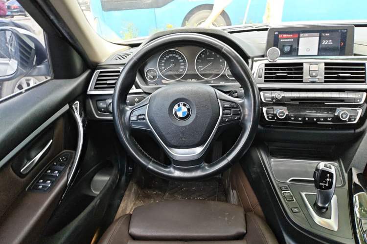 Used BMW 3 Series 2019 320Li Fashion Model Steering Wheel