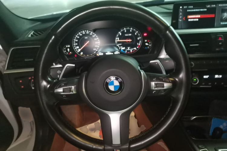 Used BMW 3 Series 2019 320i M Sport Night Edition Steering Wheel