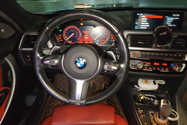 Used BMW 3 Series 2019 320i M Sport Night Edition Steering Wheel
