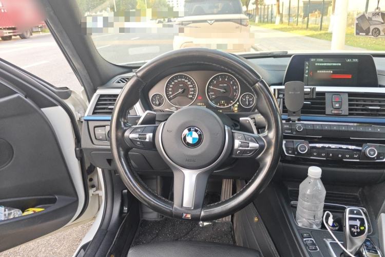 Used BMW 3 Series 2019 320i M Sport Package Steering Wheel