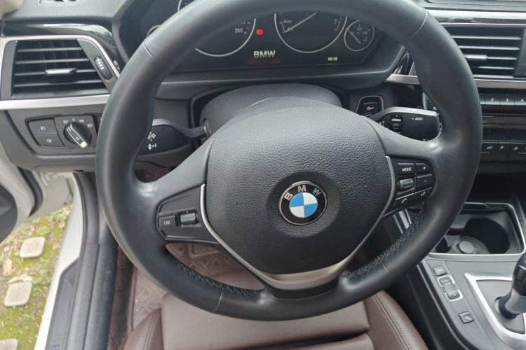 Used BMW 3 Series 2019 320Li Fashion Model Steering Wheel