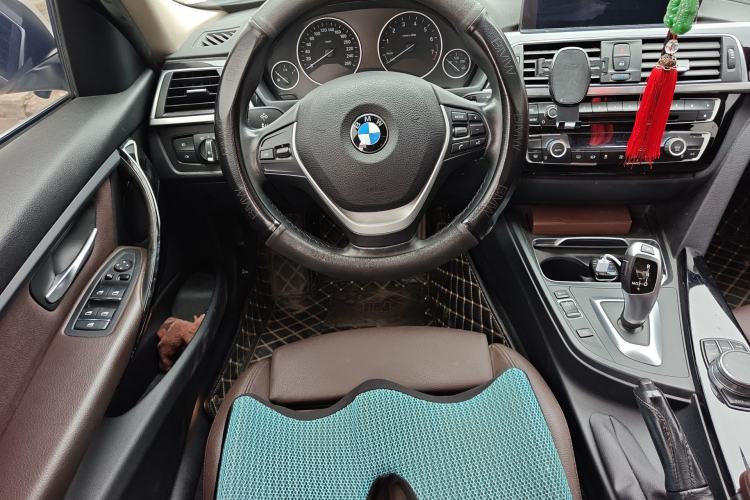 Used BMW 3 Series 2019 320Li Fashion Model Steering Wheel