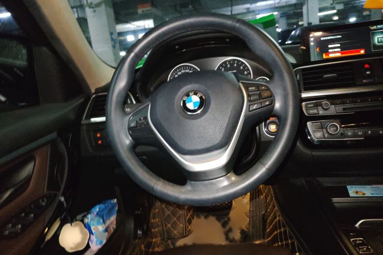 Used BMW 3 Series 2019 320Li Fashion Model Steering Wheel