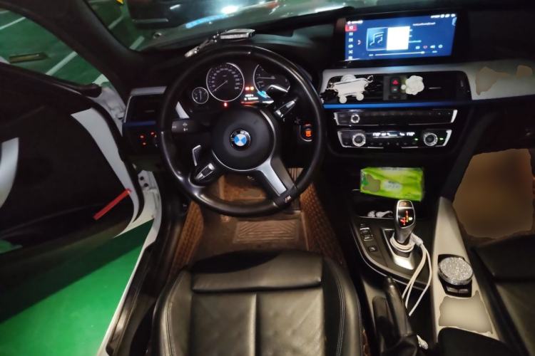 Used BMW 3 Series 2019 320i M Sport Package Steering Wheel