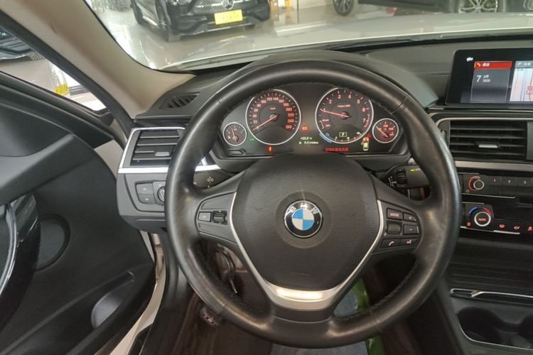 Used BMW 3 Series 2019 320Li Fashion Model Steering Wheel
