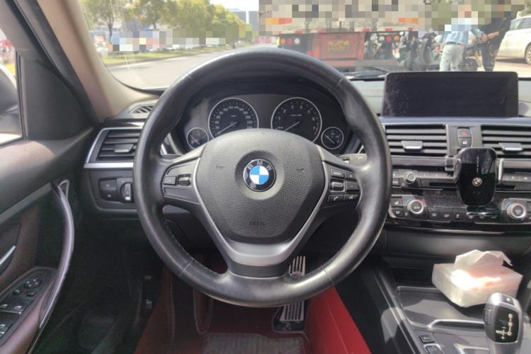 Used BMW 3 Series 2019 320Li Fashion Model Steering Wheel