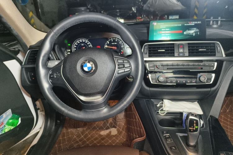 Used BMW 3 Series 2019 320Li Fashion Model Steering Wheel