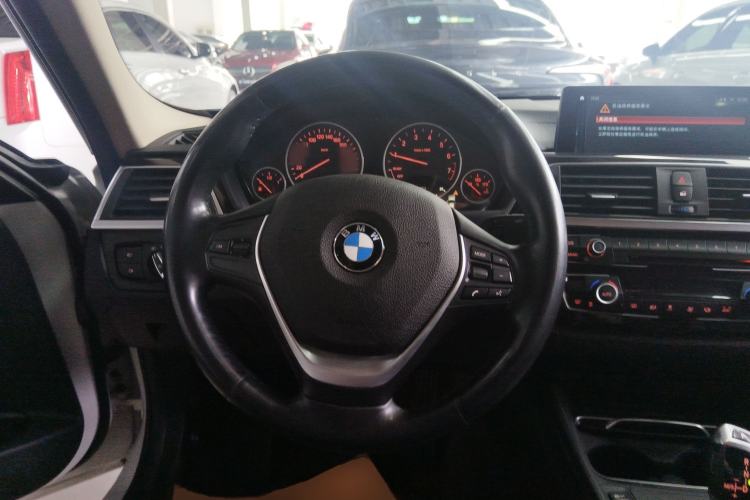 Used BMW 3 Series 2019 320Li Fashion Model Steering Wheel