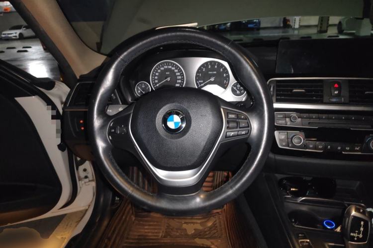 Used BMW 3 Series 2019 320Li Fashion Model Steering Wheel