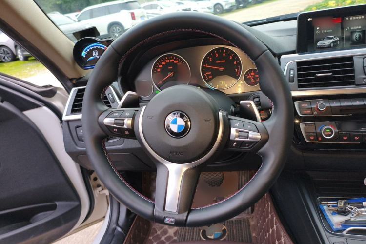 Used BMW 3 Series 2019 320Li Fashion Model Steering Wheel