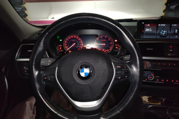 Used BMW 3 Series 2019 320Li Fashion Model Steering Wheel