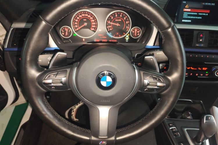 Used BMW 3 Series 2019 320i M Sport Package Steering Wheel