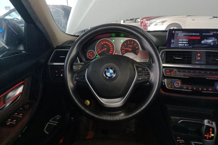 Used BMW 3 Series 2019 320Li Fashion Model Steering Wheel