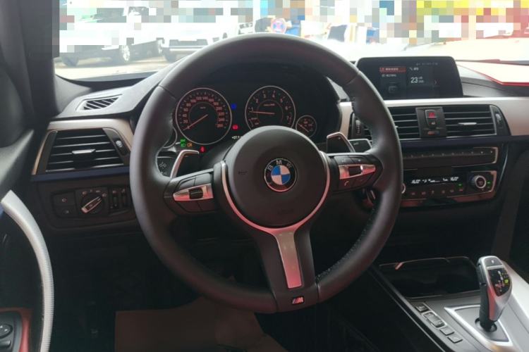Used BMW 3 Series 2019 320i M Sport Package Steering Wheel