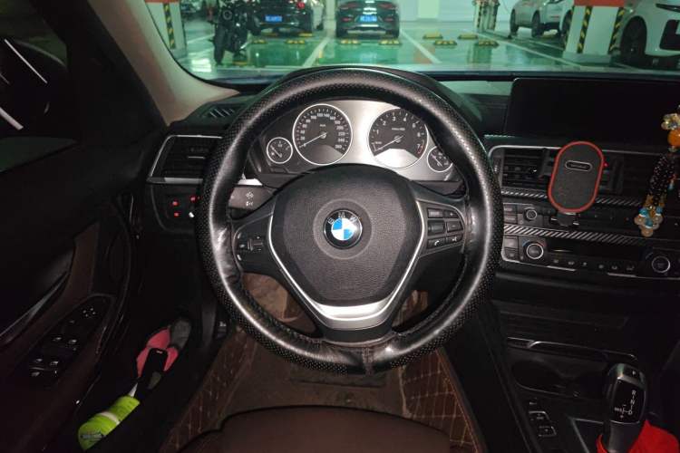 Used BMW 3 Series 2019 320Li xDrive Fashion Model Steering Wheel