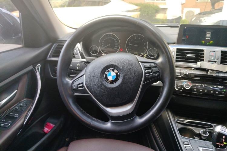 Used BMW 3 Series 2019 320Li Fashion Model Steering Wheel