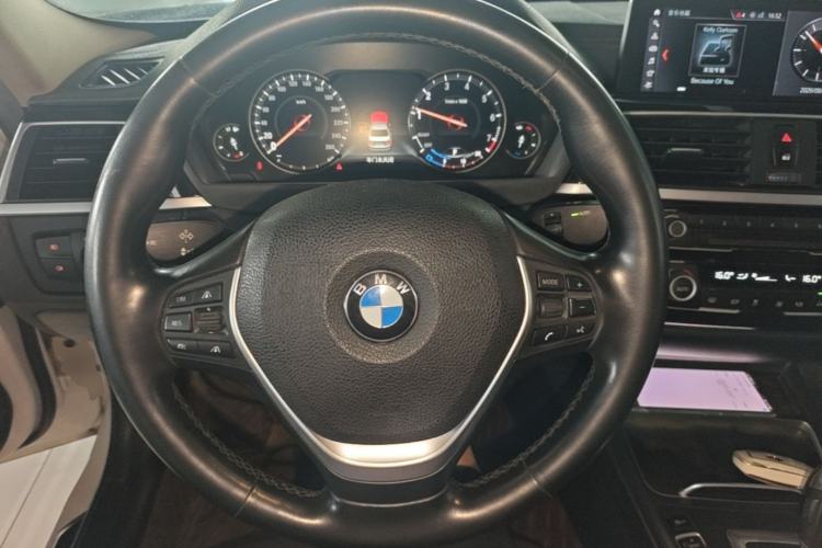 Used BMW 3 Series 2019 320Li Fashion Model Steering Wheel