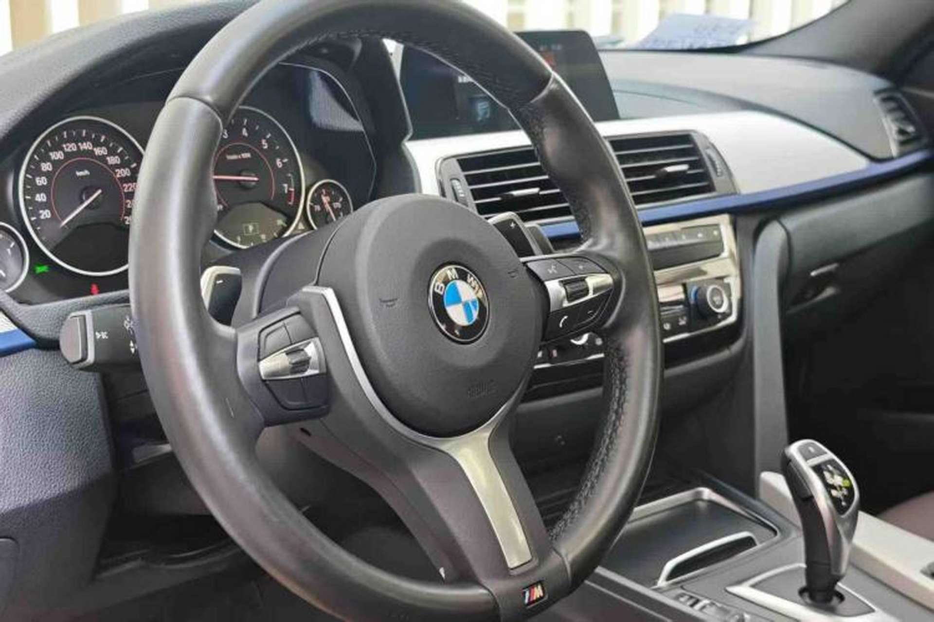 Used BMW 3 Series 2019 320i M Sport Package Steering Wheel