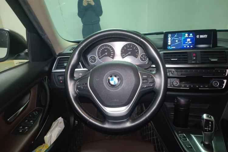 Used BMW 3 Series 2019 320Li Fashion Model Steering Wheel