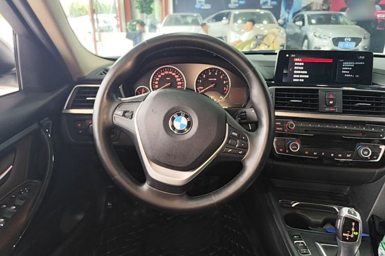 Used BMW 3 Series 2019 320Li Fashion Model Steering Wheel