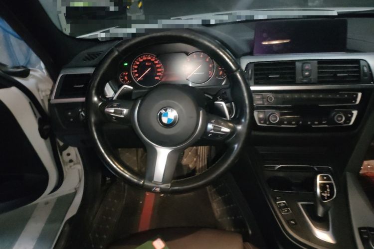 Used BMW 3 Series 2019 320i M Sport Night Edition Steering Wheel