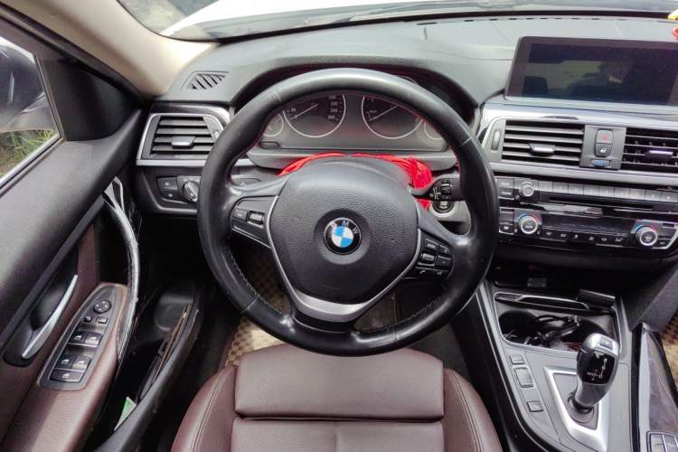 Used BMW 3 Series 2019 320Li Fashion Model Steering Wheel