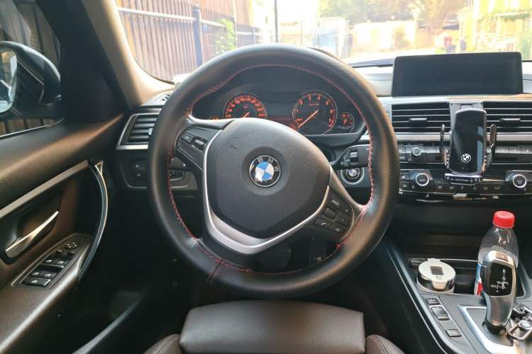 Used BMW 3 Series 2019 320Li Fashion Model Steering Wheel