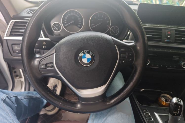 Used BMW 3 Series 2019 320Li Fashion Model Steering Wheel