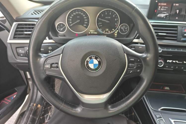 Used BMW 3 Series 2019 320Li xDrive Fashion Model Steering Wheel